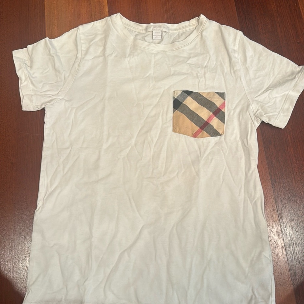 Burberry T-shirt